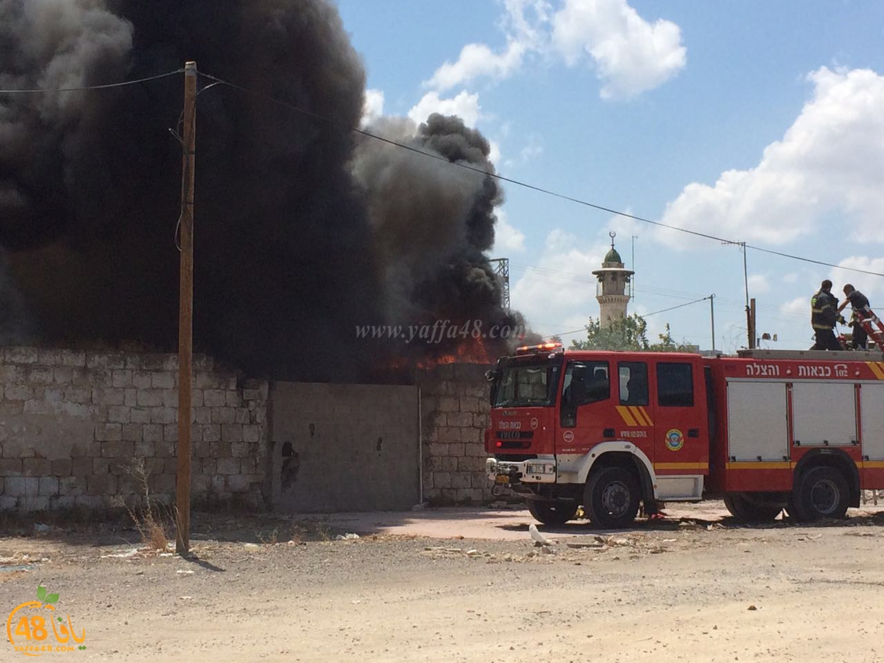 fire in makhzna (4).jpg